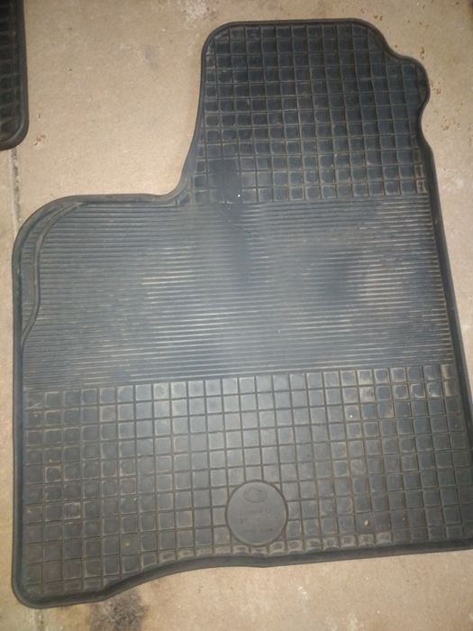 Продам коврики .