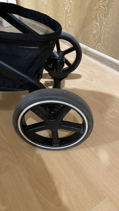 Візочок / коляска Cybex bezzy Сайбекс бізі