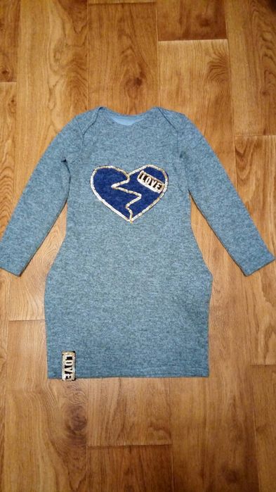 Платье на девочку