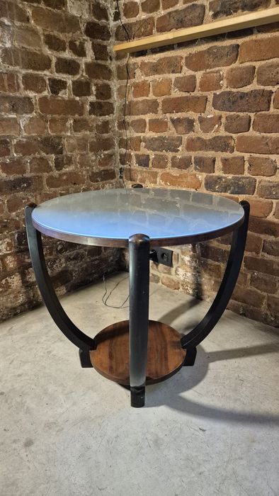 Stolik okrągły z szybą. Nr 1901