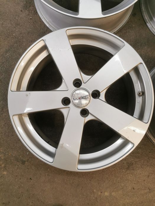 Felgi aluminiowe 17" 4x100 ET38 7J DEZENT