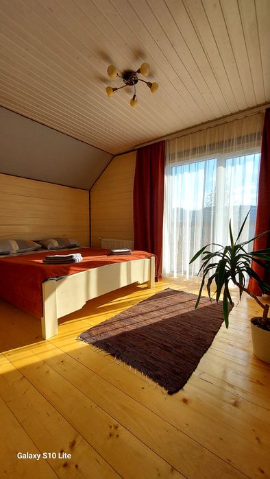 Здається котедж Карпатська модринка