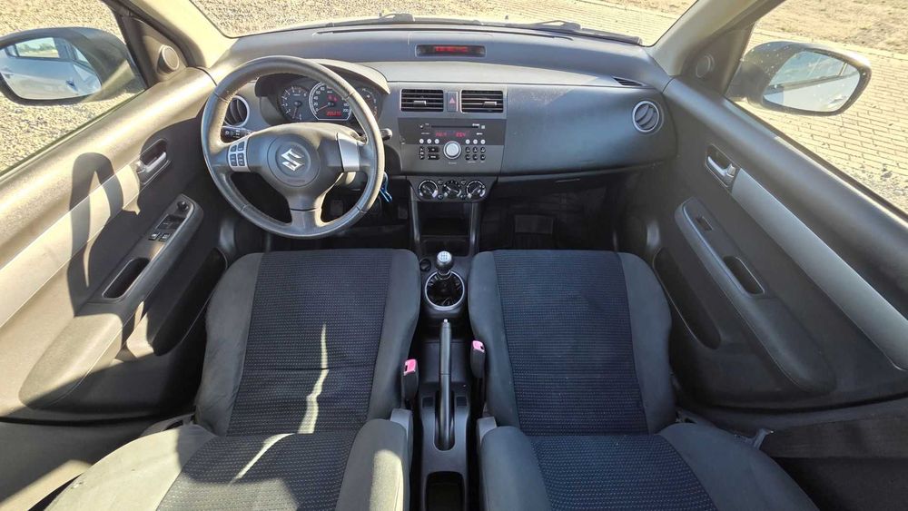 Suzuki Swift 1.3 Benzyna 92 KM!! Salon Polska