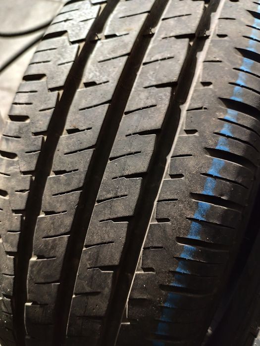 Pneus 205/65r16C Hankook Vantra LT 70% piso