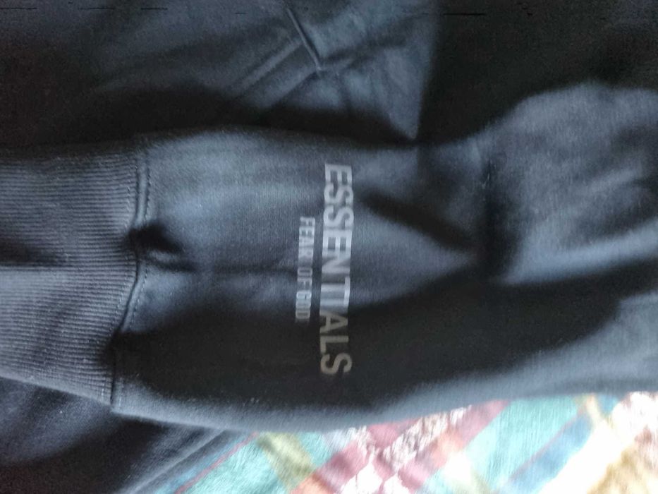Sweatshirt preta