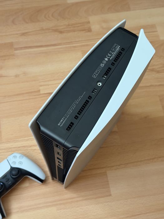 PlayStation 5 825 GB