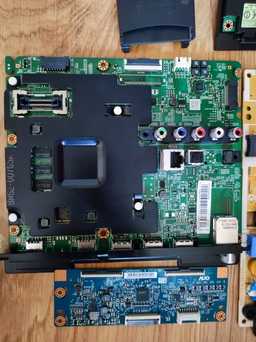 Samsung UE43J5600 (części)