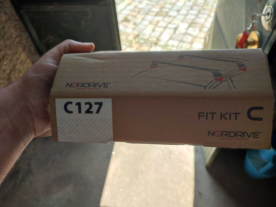 Barras de tejadilho Nordrive para VW Polo de 2009 a 2017 entre outros.