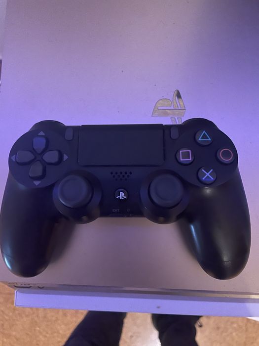 Ps4 ediçao elimitada dourada