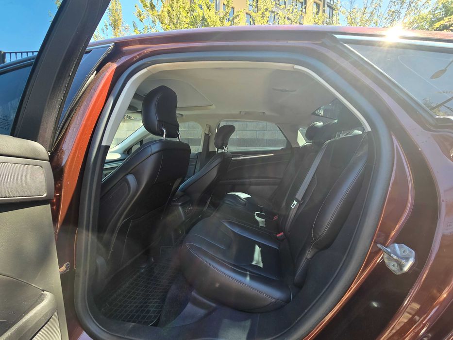 Авто Ford Fusion 2014