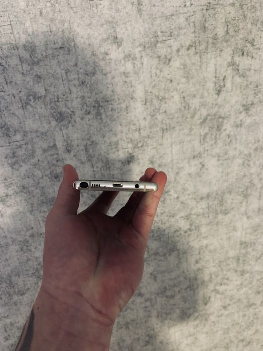 Продам samsung Note 8 в идеальном состоянии