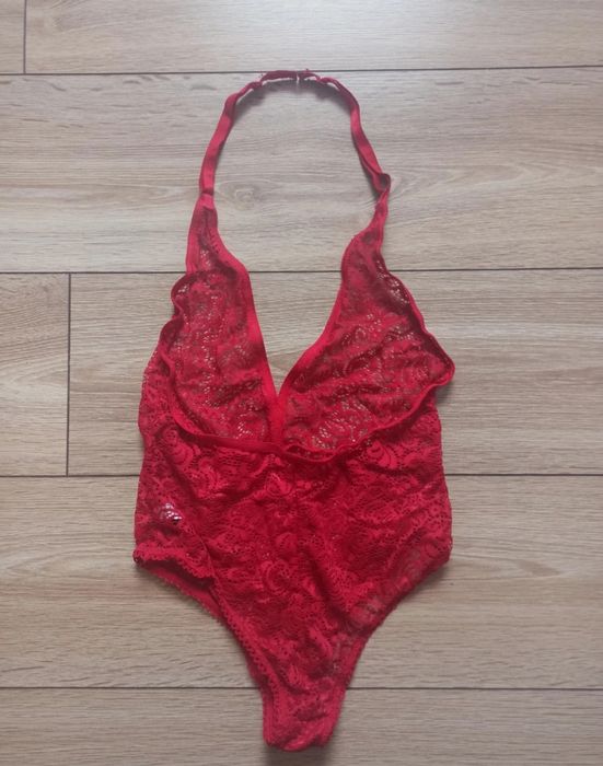 Śliczne, seksowne, koronkowe body