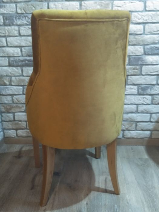 Krzesła                 .