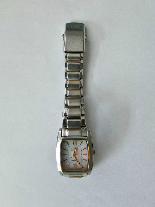Citizen Solar Classic Sapphire model EP5790-59A zegarek damski