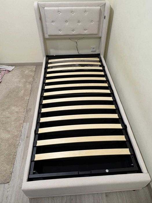 Cama de solteiro de algodão com armazenamento