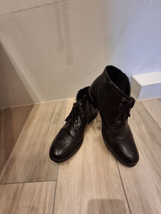 Buty skórzane Lasocki 42