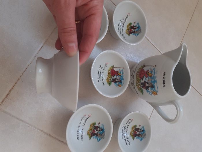 Loiças várias para desocupar