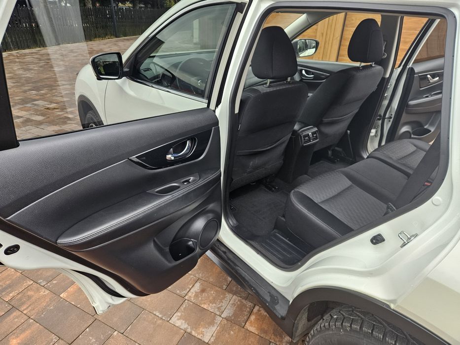 Nissan X trail 4x4  Salon Polska