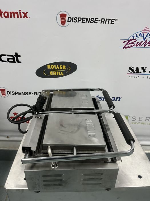 Гриль контактний Buffalo FC384-02