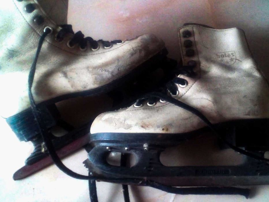 КОНЬКИ     ретро