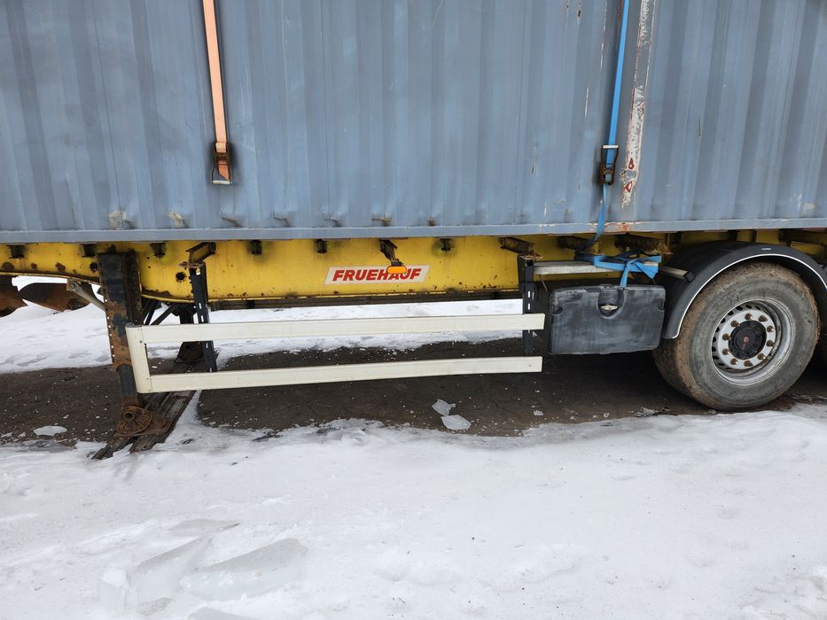 Напівпричіп контейнеровоз