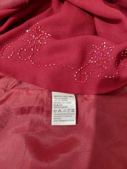 Нарядна сукня вільного крою оздоблена бісером 62-64 розміру