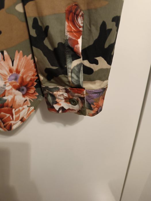 Bluzka moro z kwiatami M