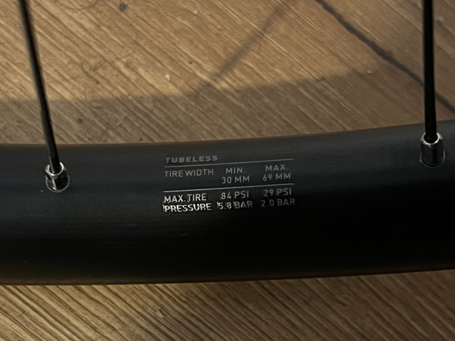Koła 650b Qr Dt Swiss Pillar Hassns