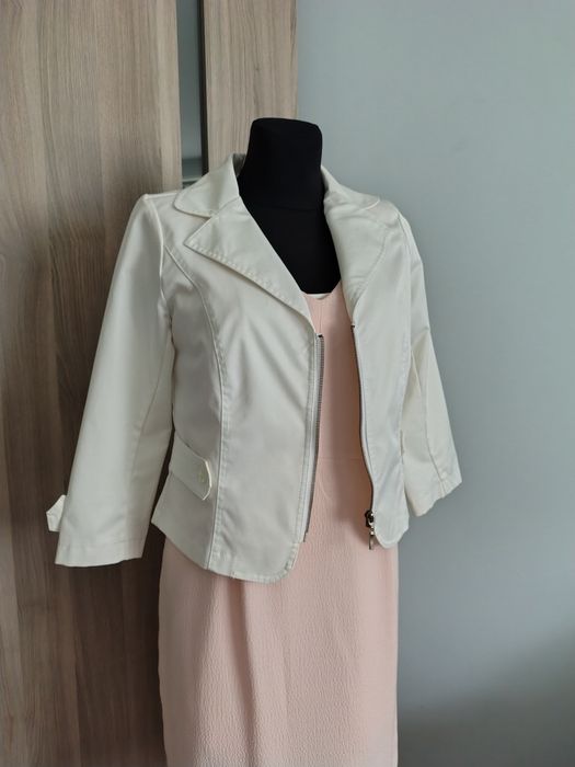 Elegancka krótka marynarka z suwakiem |  kolor ecru | rękaw 3/4