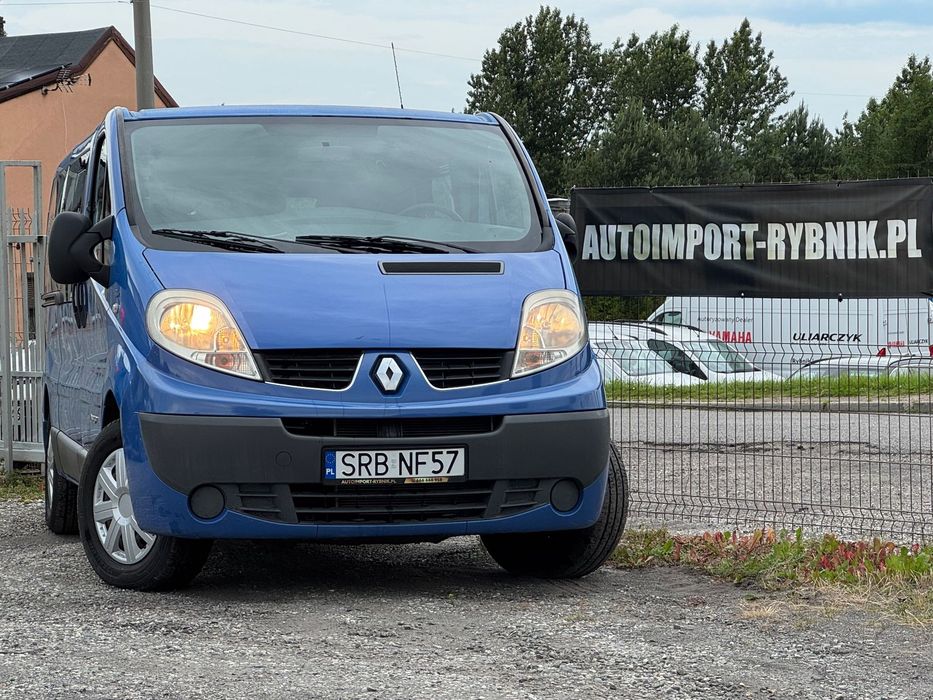Renault Trafic 9 osobowy Bezwypadkowy 100% sprawny Nowe wtryskiwacze