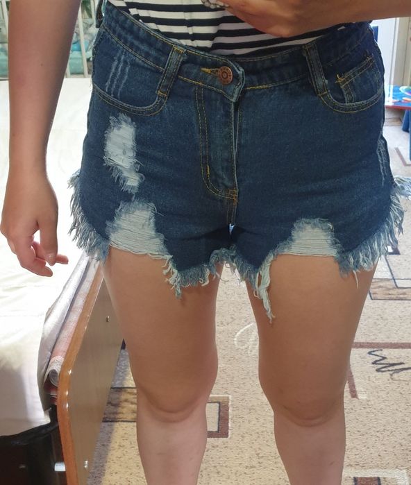 Жіночі джинсові шорти