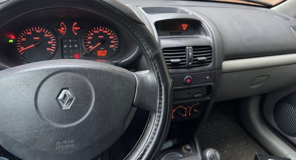 Renault Clio 2002