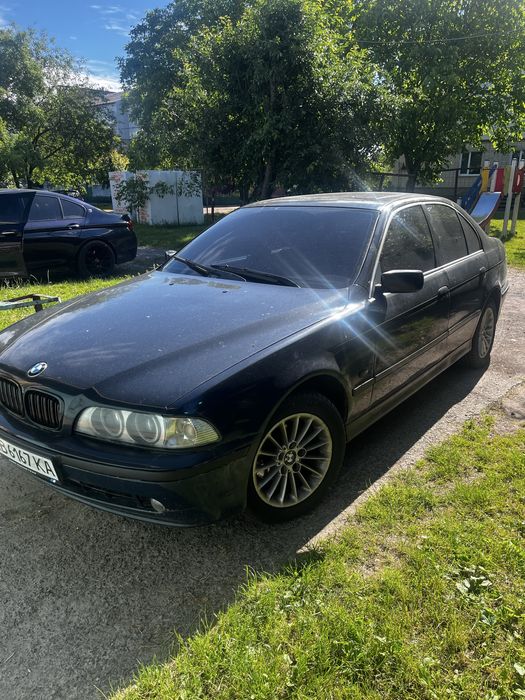 Продам BMW e39 2.5