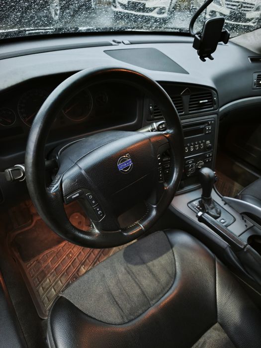 Volvo XC70 2.4D  D5 автомат 4*4