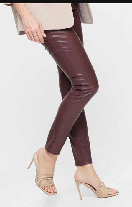 Klapki na obcasie rozm. 35 nowe