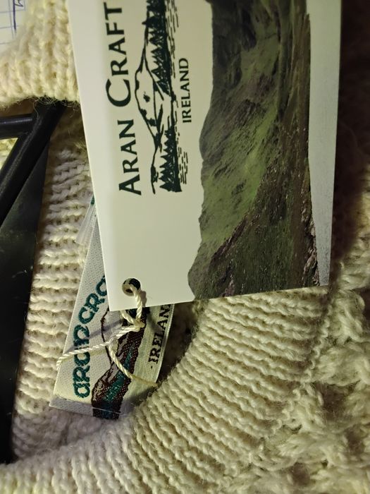 Aran Crafs oryginalny wełniany nowy z metkami