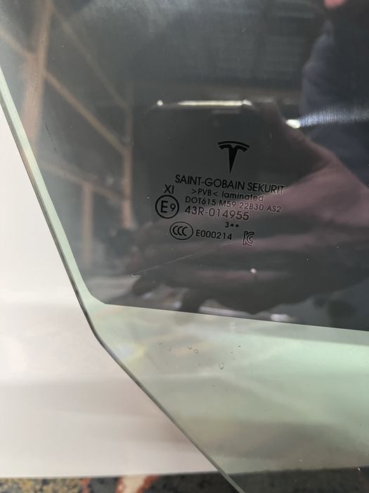 Стікло двійне скло водійських дверей тесла 3 tesla 3