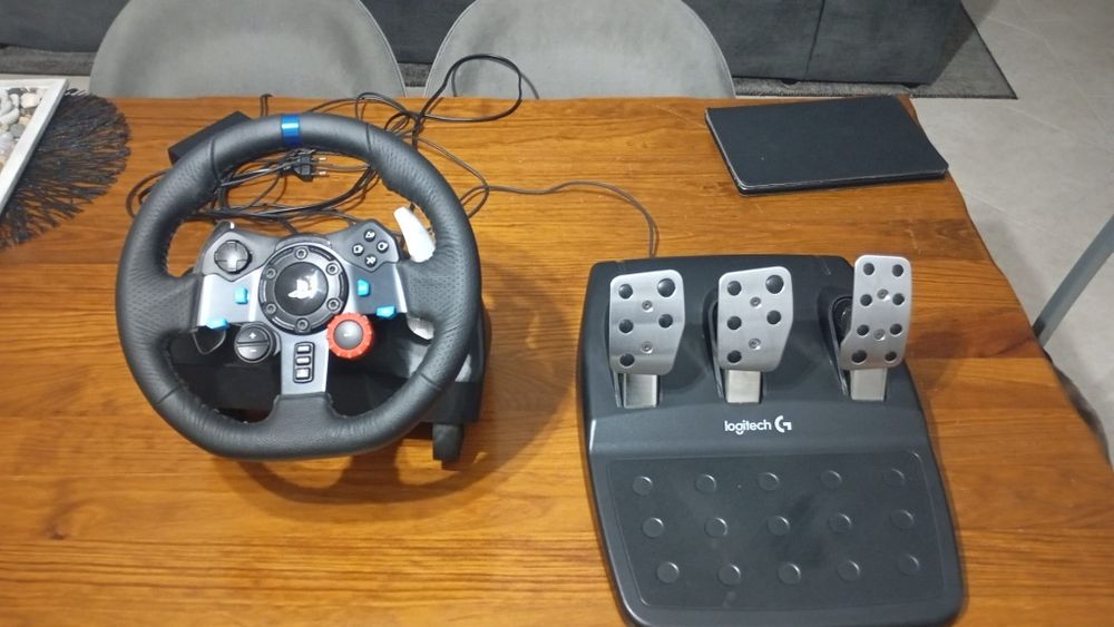 Volante e pedais PS4 e ps5