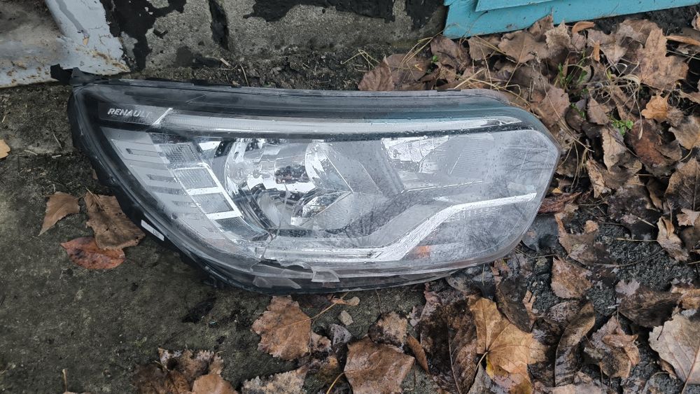 Фара права Renault Express (2021- .) Б/у. Оригінал.