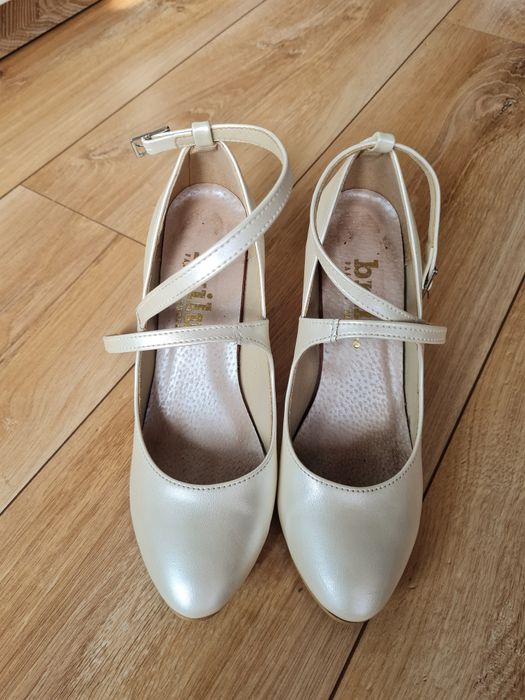 Buty ślubne perłowe czółenka brilu