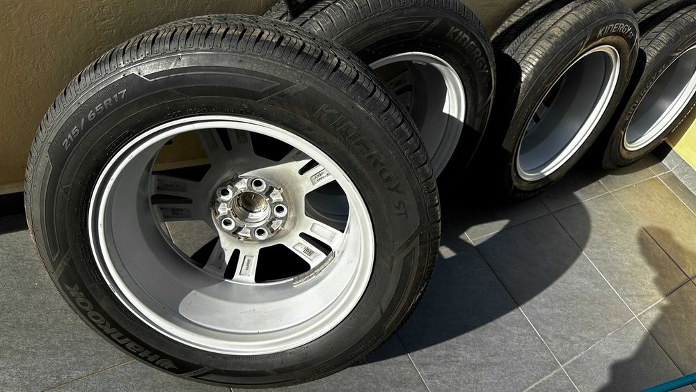 HANKOOK Kinergy ST 215/65 R17