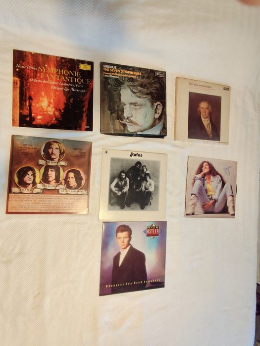Vendo Singles e LP's de vinil