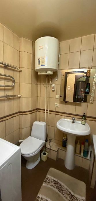 Продажа 2-комнатной квартиры, ул.Калиновая 94,ремонт,безнал,срочно.