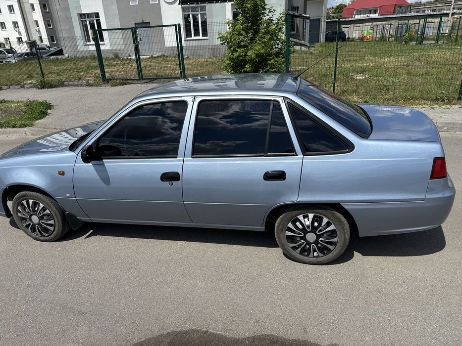 Продам daewoo Nexia две тыщи 11-й год 70 пробега отличное состояние