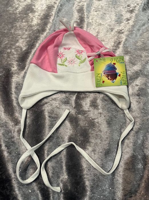 Czapeczka dla dziewczynki 0-6 miesięcy