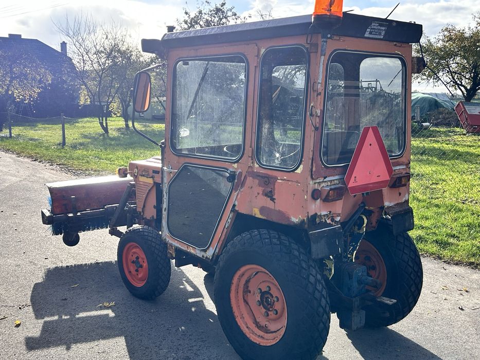 Ciągnik komunalny Kubota