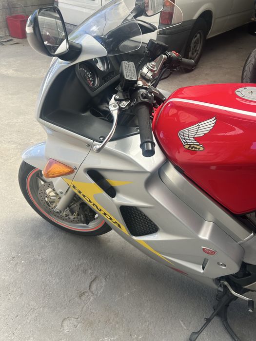 Honda VFR 800 FI 50th anniversary