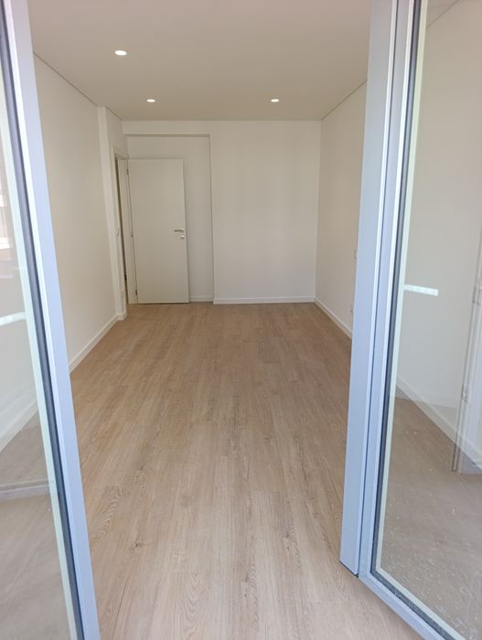 Aluguer apartamento T3 S. Vicente