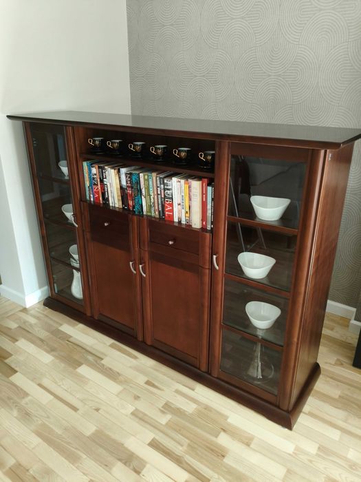 Okazja!  Witryna do salonu