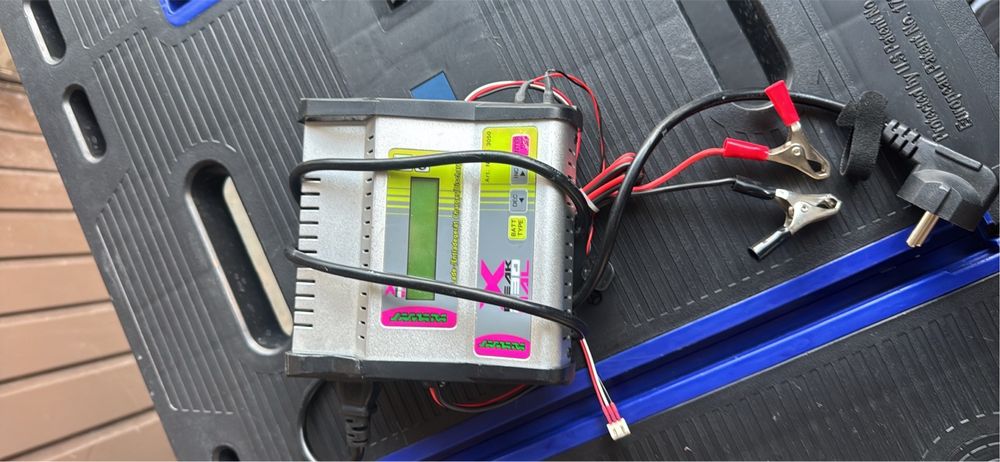 Зарядне, зарядка, 6-12 в, акамулятор, 12 В